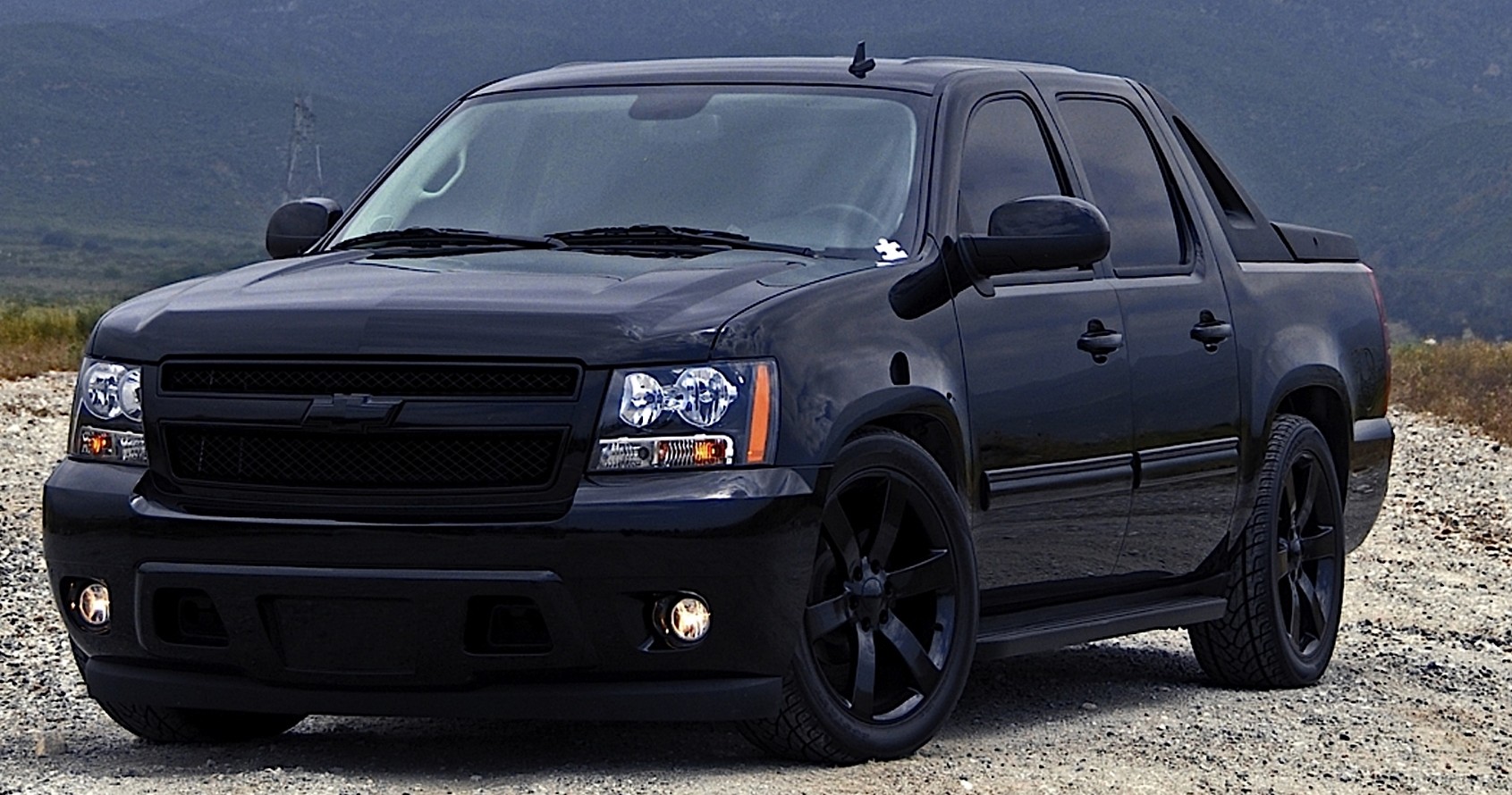 AVALANCHE - Chevrolet Avalanche Custom - SUV Tuning