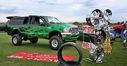 Ford_Excursion_lifted_132553.jpg