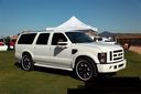 Ford_Excursion_lifted_132554.jpg