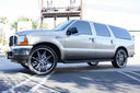 Ford_Excursion_lifted_132598.jpg