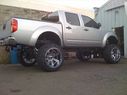 Nissan_Frontier_custom_310.jpg