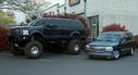 Ford_Excursion_lifted_132550.jpg