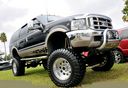 Ford_Excursion_lifted_132595.jpg