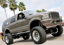 Ford_Excursion_lifted_132596.jpg