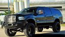 Ford_Excursion_lifted_132620.jpg
