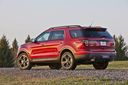 Ford_Explorer_Custom__99133.jpg